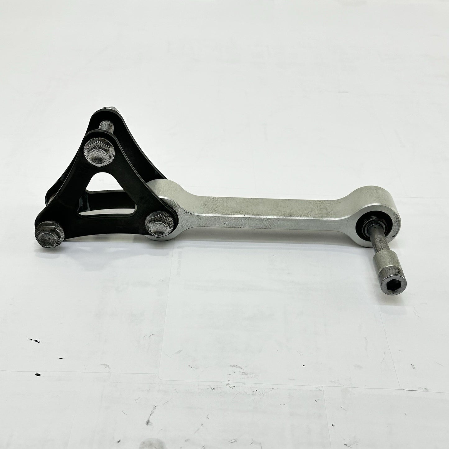 2013 - 2017 TRIUMPH DAYTONA 675R DOG BONE REAR SHOCK LINKAGE BACK SILVER LINK