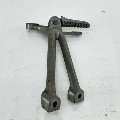 2006 2007 SUZUKI GSXR 600 GSXR 750 PASSENGER PEGS REAR FOOT REST LEFT RIGHT SET