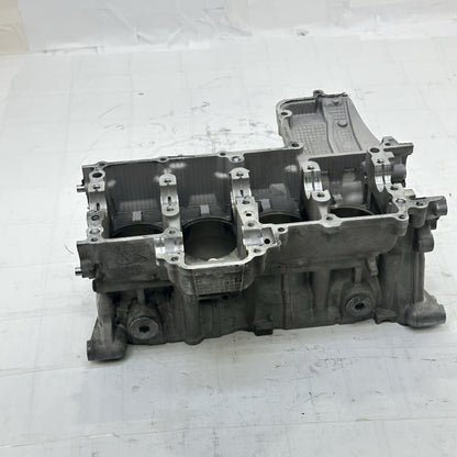 2007 - 2008 SUZUKI GSXR 1000 CRANK CASE UPPER BLOCK ENGINE MOTOR SILVER STOCK