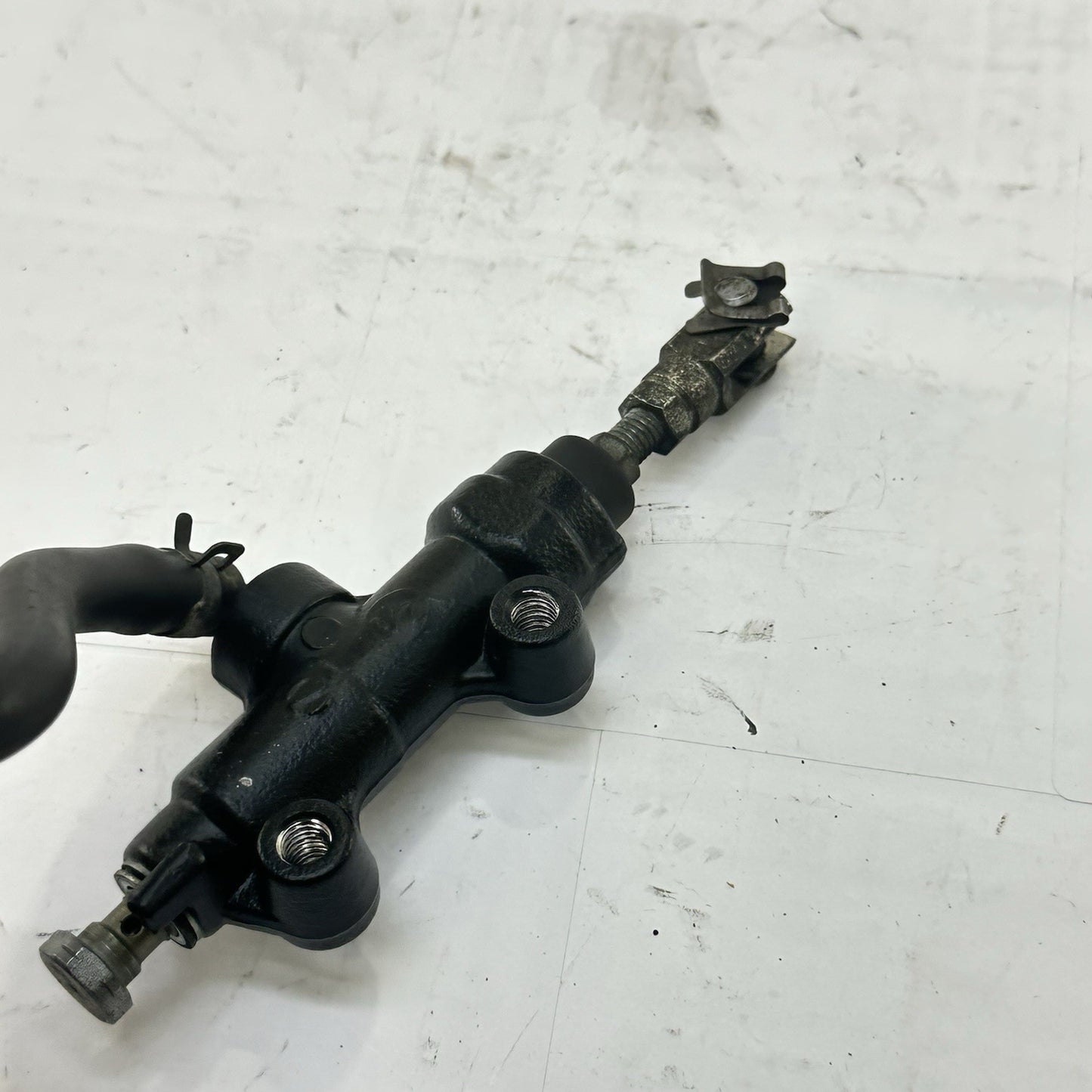 2013 - 2017 TRIUMPH DAYTONA 675R REAR BRAKE MASTER CYLINDER RESERVOIR CANISTER