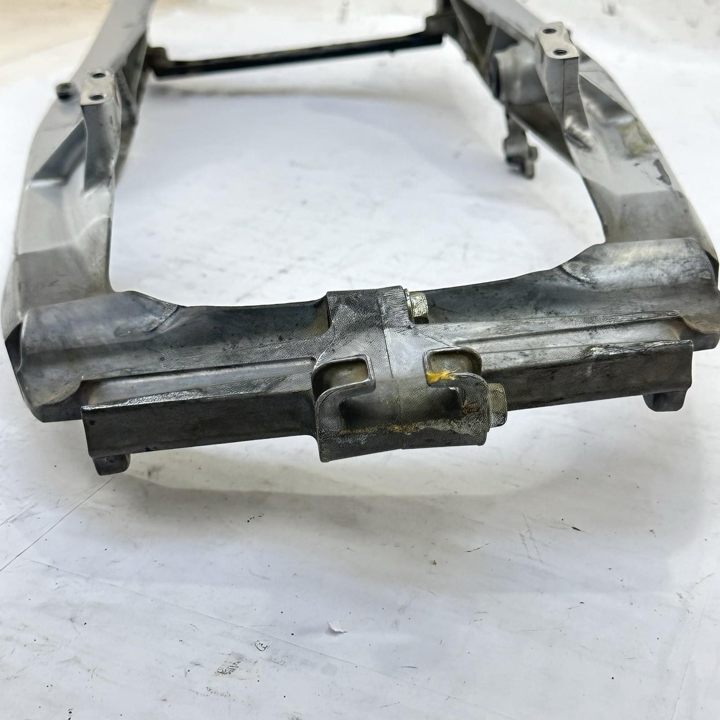 2007 - 2012 HONDA CBR600RR SUBFRAME REAR UNDERTAIL BRACKET MOUNT FRAME SILVER