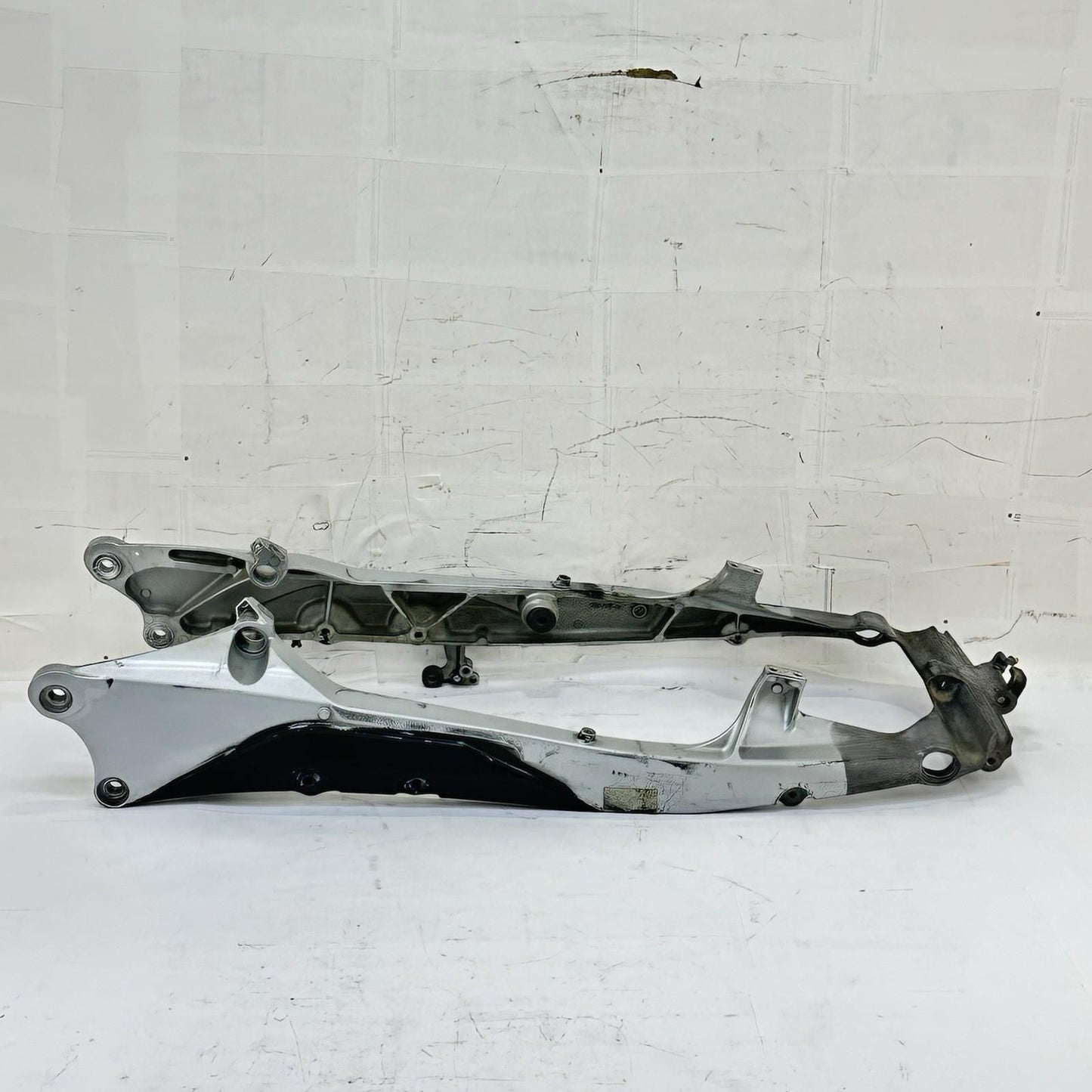 2007 - 2012 HONDA CBR600RR SUBFRAME REAR UNDERTAIL BRACKET MOUNT FRAME SILVER