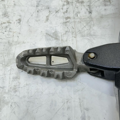 2016 - 2018 DUCATI HYPERMOTARD 939 FOOT REST PEGS PLATE BRACKET HOLDER *SCUFFED*