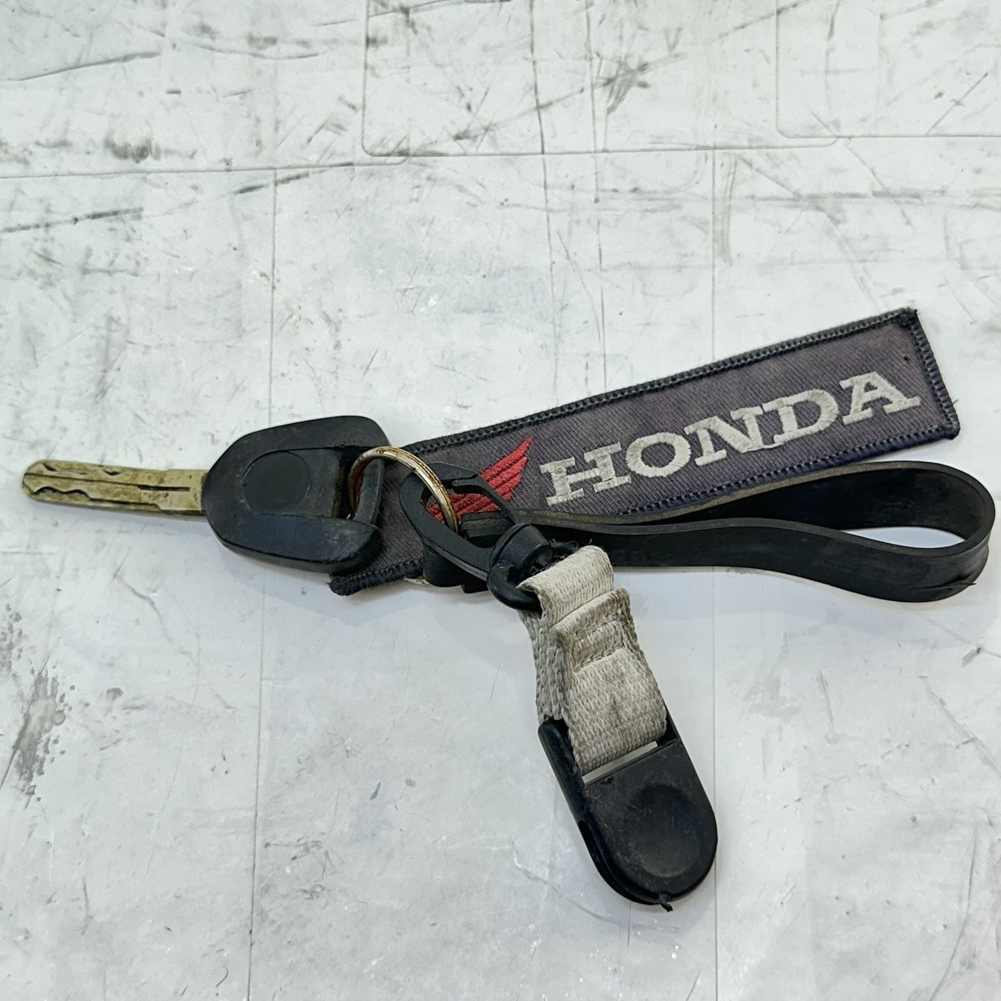 2017 - 2019 HONDA CBR 1000RR SP LOCK SET IGNITION SWITCH KEY GAS CAP SEAT LATCH