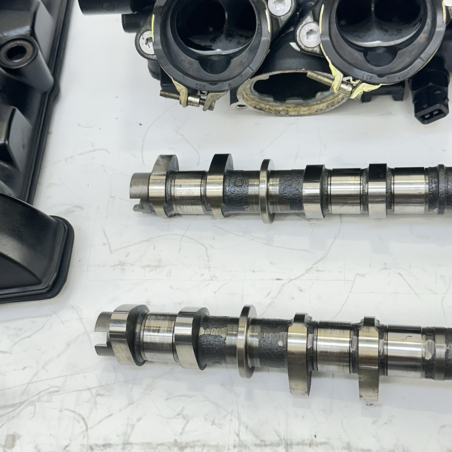 2013 - 2017 TRIUMPH DAYTONA 675R CYLINDER HEAD CAMSHAFT TOP END RODS COVER STOCK