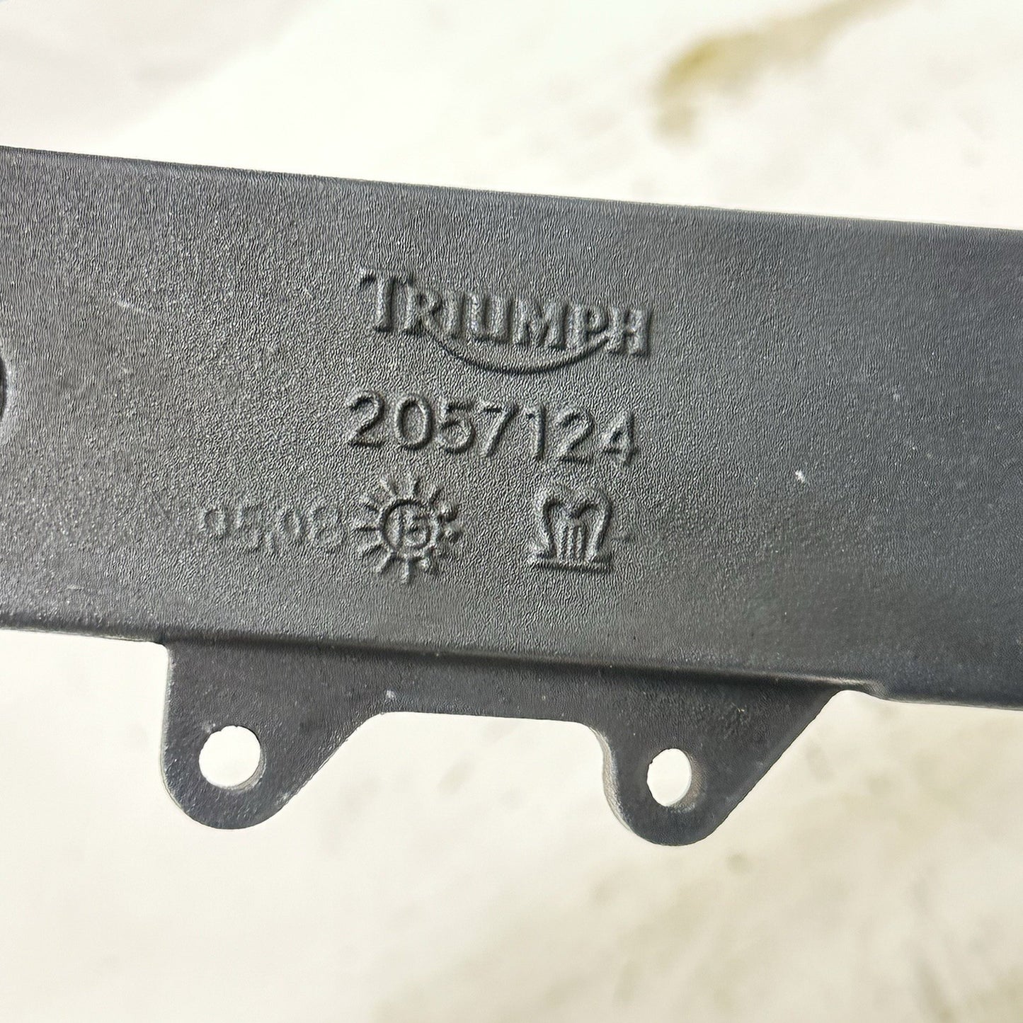 2013 - 2017 TRIUMPH DAYTONA 675R SWINGARM REAR SHOCK BACK WHEEL FRAME BLACK