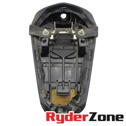 2015 - 2024 YAMAHA YZF R1 REAR SEAT PASSENGER SADDLE BACK *TEARS/SCUFFS*