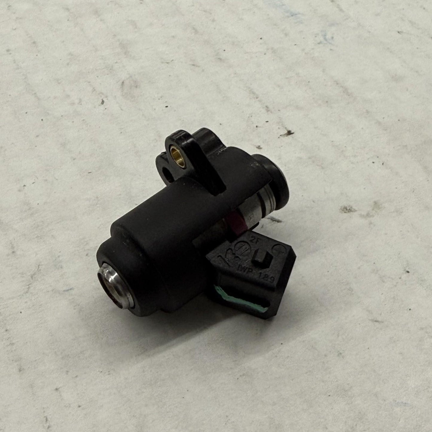 2008 - 2013 DUCATI 848 FUEL INJECTOR GAS PETROL INJECTION AIRBOX TOP JETS
