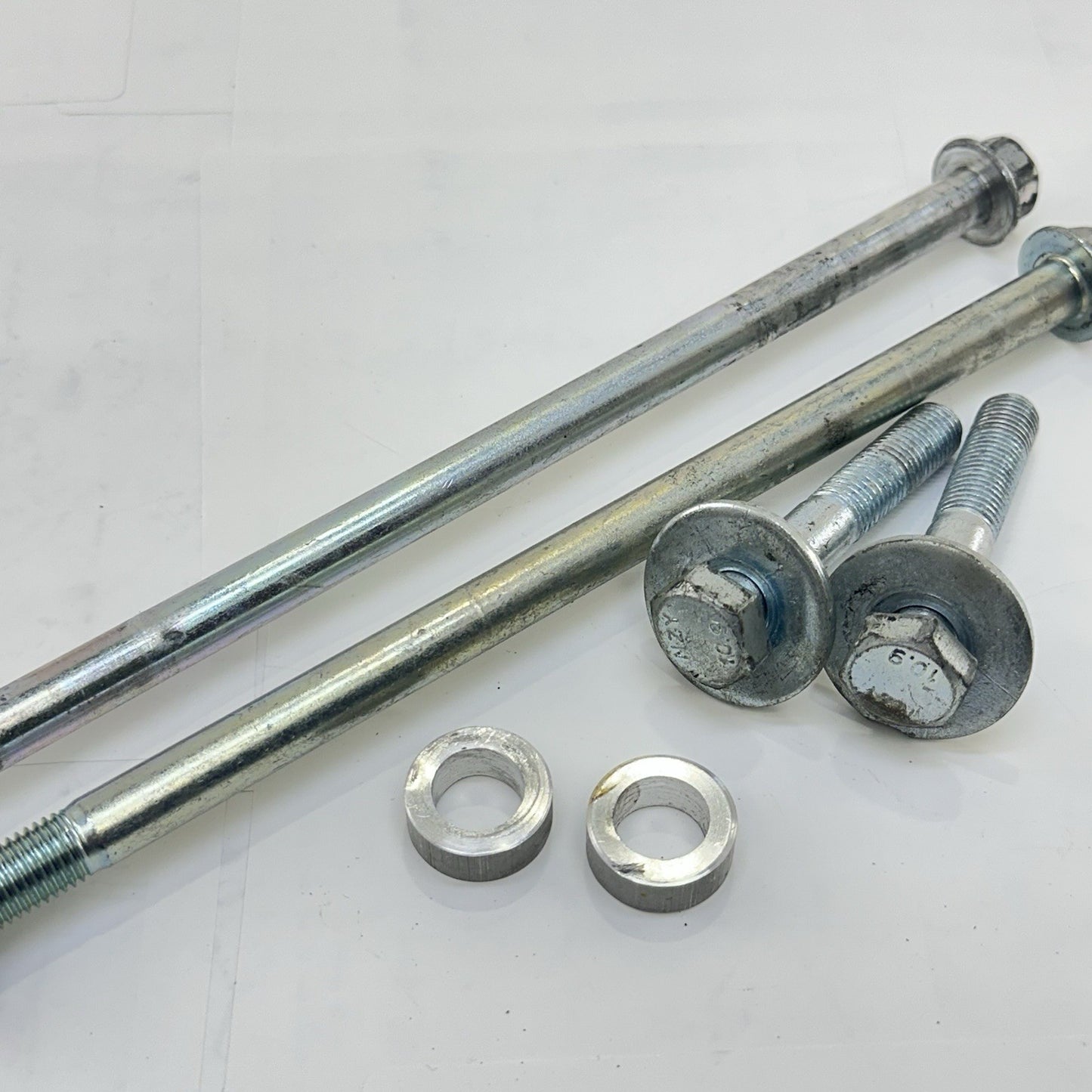 2011 - 2026 SUZUKI GSXS 600 GSXR 750 ENGINE BOLTS SCREWS MOTOR FRAME HARDWARE