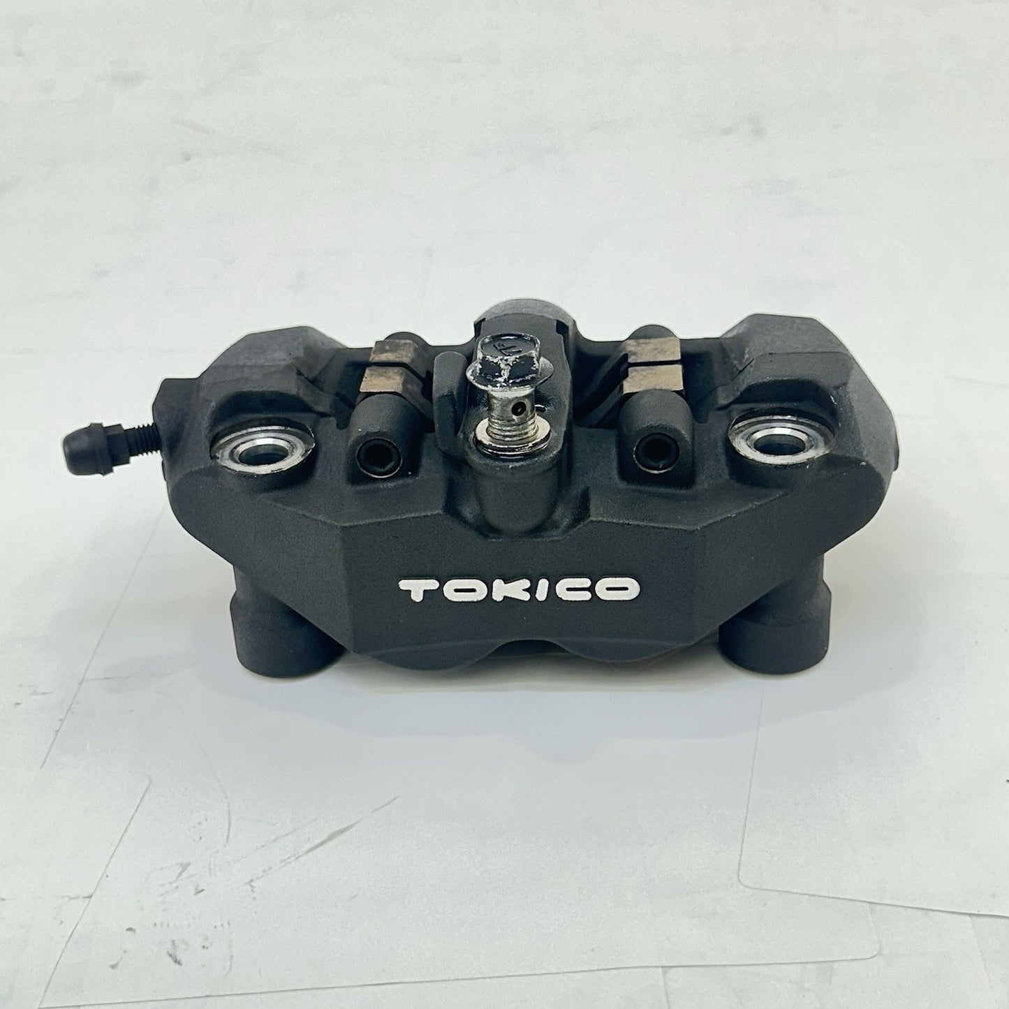 2008 - 2010 SUZUKI GSXR 600 GSXR 750 FRONT BRAKE CALIPERS LEFT RIGHT SET BOLTS