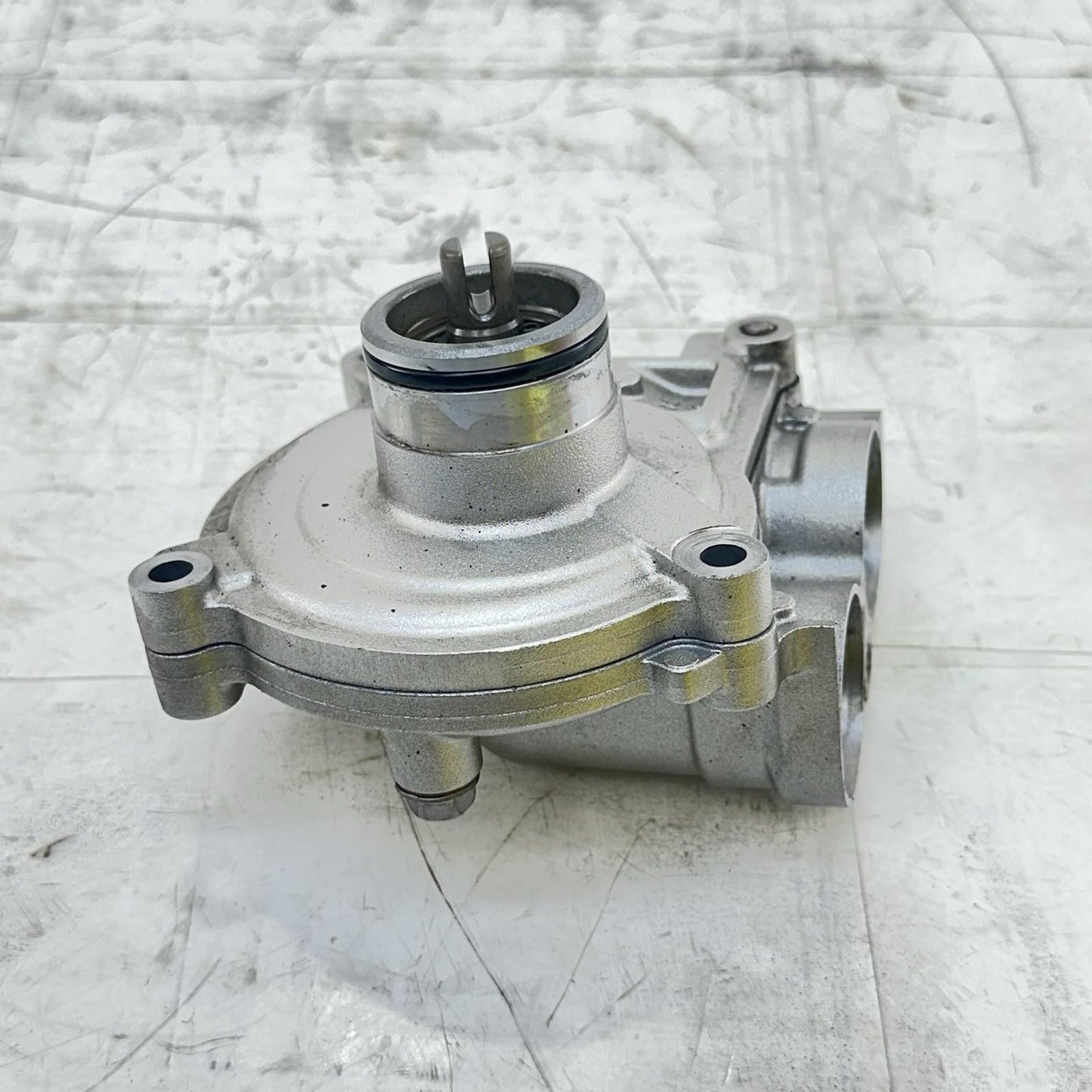 2016 - 2019 YAMAHA YZF R1 WATER PUMP MOTOR COOLANT SENDING UNIT ENGINE COOLER