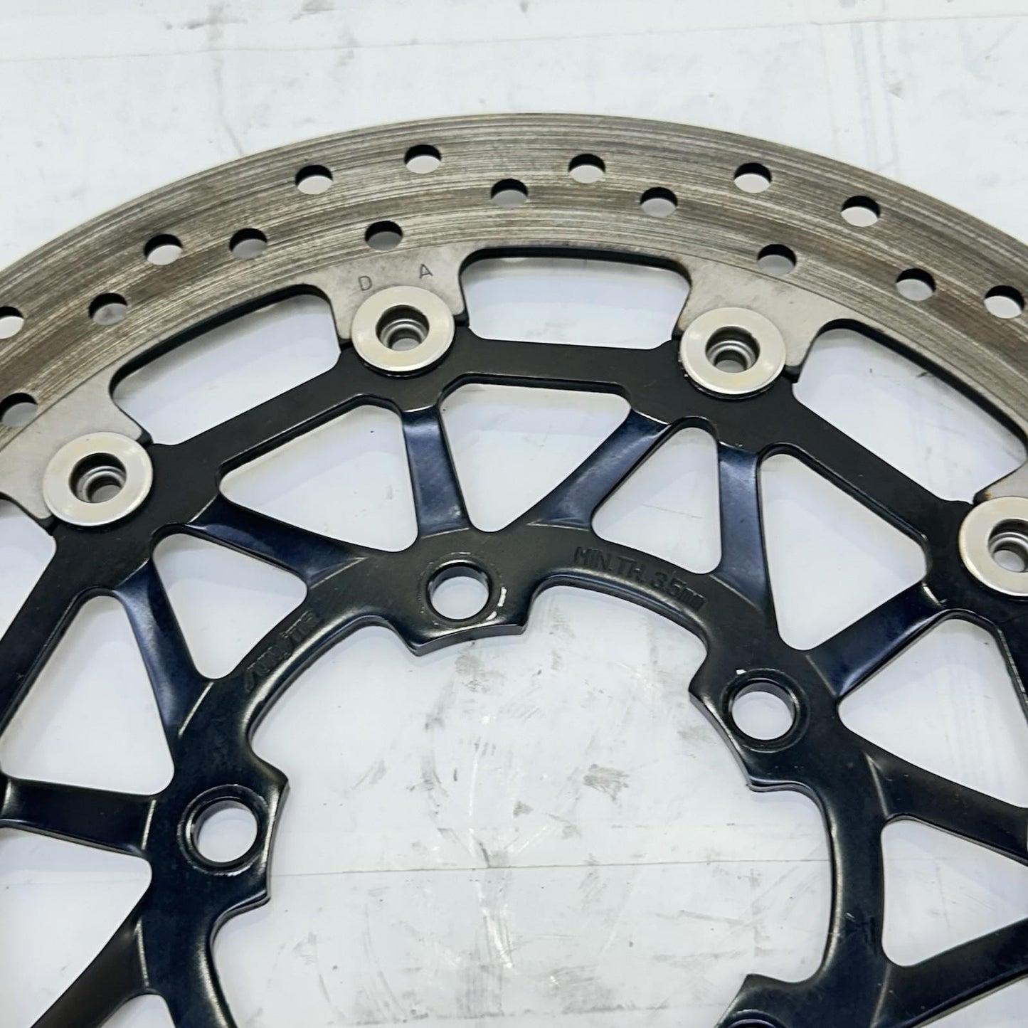 2013 - 2017 TRIUMPH DAYTONA 675 FRONT ROTORS BRAKE DISC LEFT RIGHT SET SUNSTAR