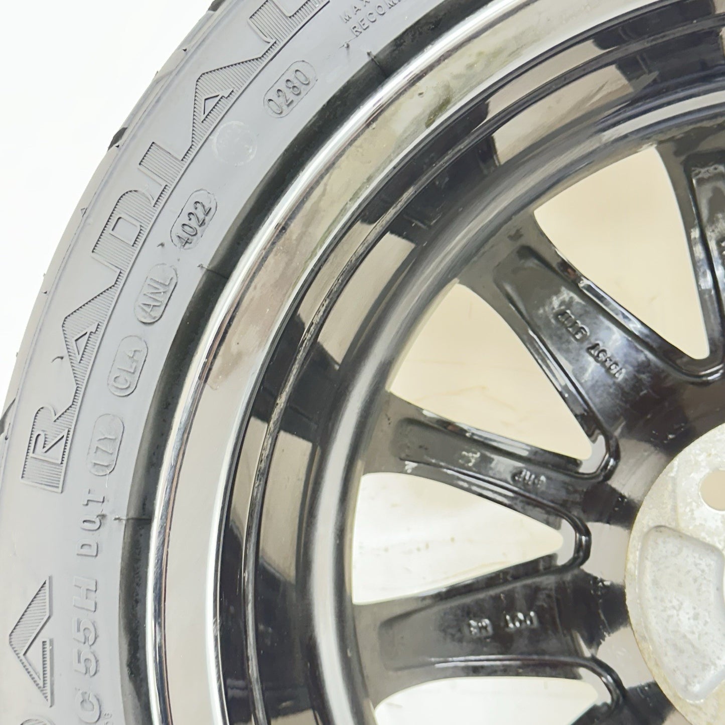 2016 CAN-AM SPYDER RT FRONT WHEEL RIM TIRE RUBBER SILVER CHROME STOCK