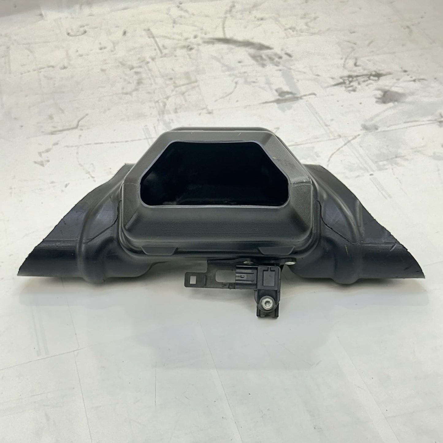 2009 - 2014 YAMAHA YZF R1 RAM INLET DUCT SIDE LEFT RIGHT AIR INTAKE SET STOCK