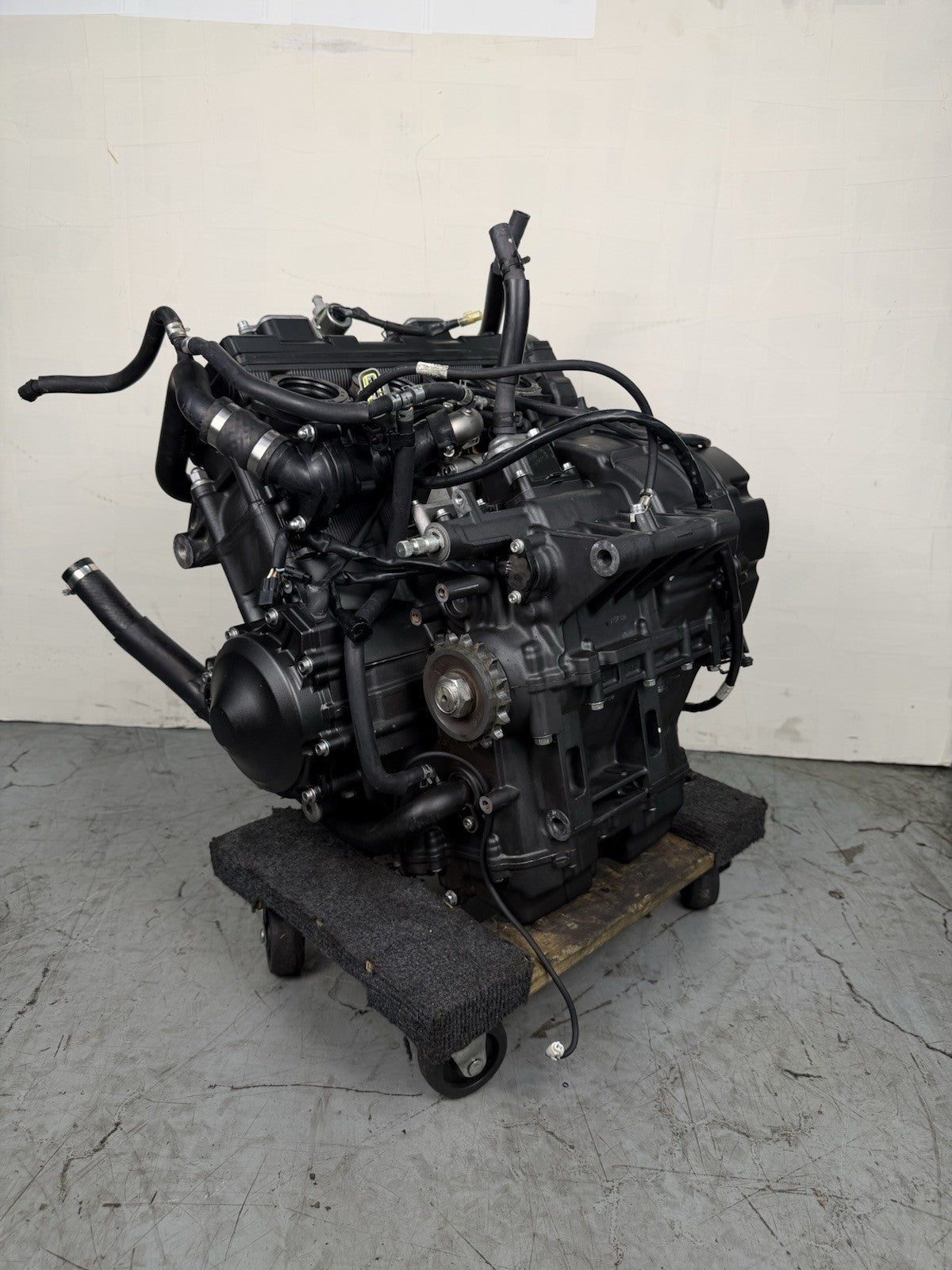 2009 - 2014 YAMAHA YZF R1 ENGINE MOTOR 30 DAY WARRANTY GUARANTEED BLACK STOCK