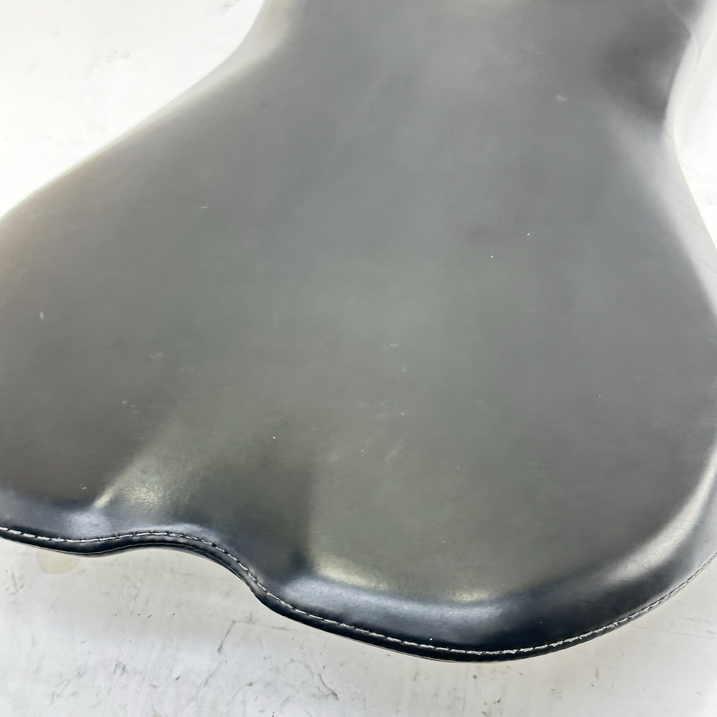 2013 - 2017 TRIUMPH DAYTONA 675R FRONT DRIVER SEAT SADDLE BLACK CUSHION
