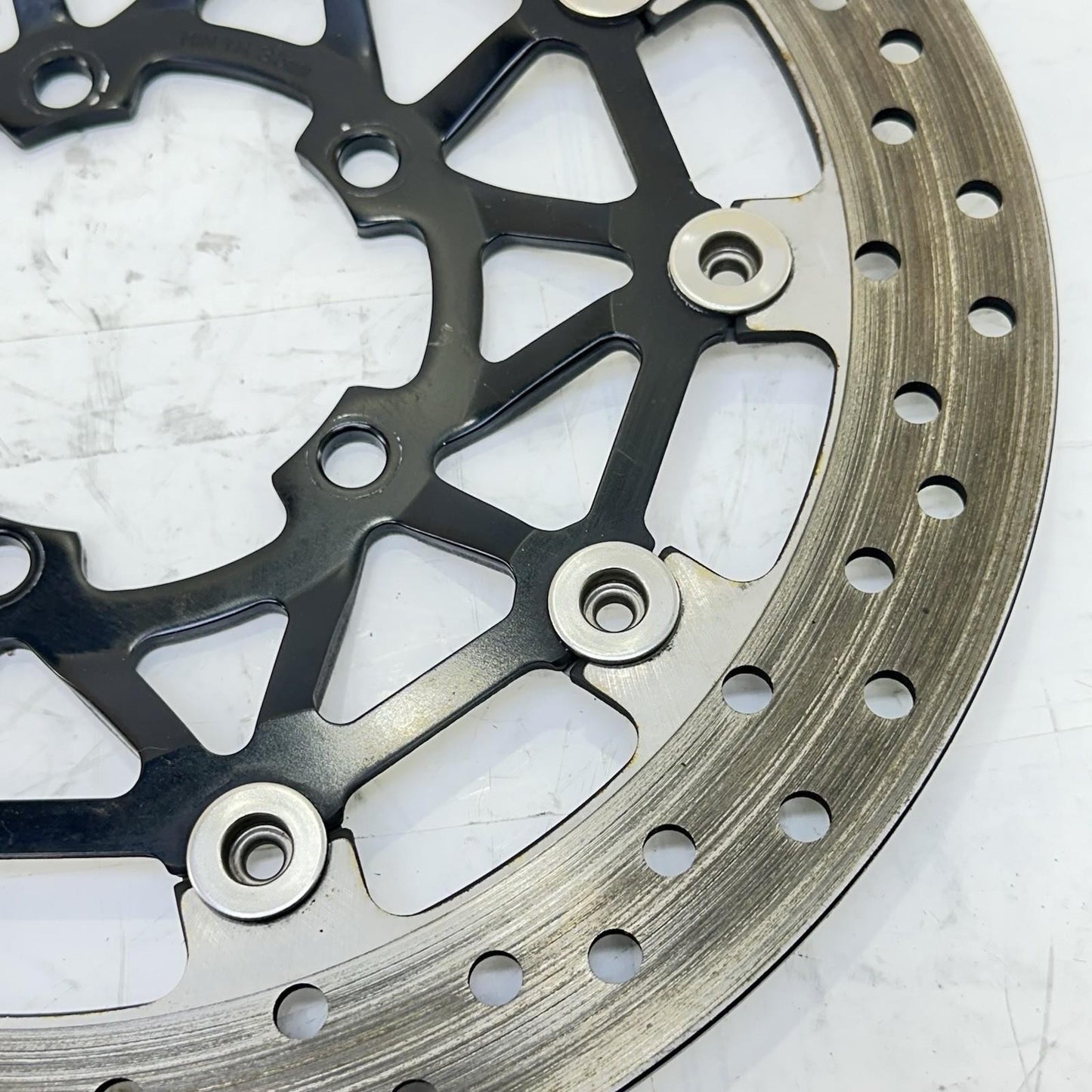 2013 - 2017 TRIUMPH DAYTONA 675 FRONT ROTORS BRAKE DISC LEFT RIGHT SET SUNSTAR