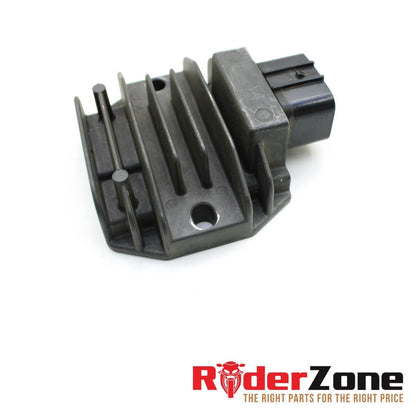 2015 - 2019 YAMAHA YZF R1 R1S R1M RECTIFIER VOLTAGE REGULATOR BOLTS ELECTICAL OE
