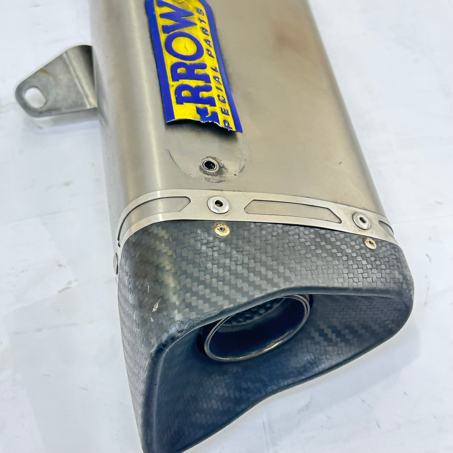2013 - 2017 TRIUMPH DAYTONA 675R EXHAUST MUFFLER PIPE ARROW *SCUFFED*