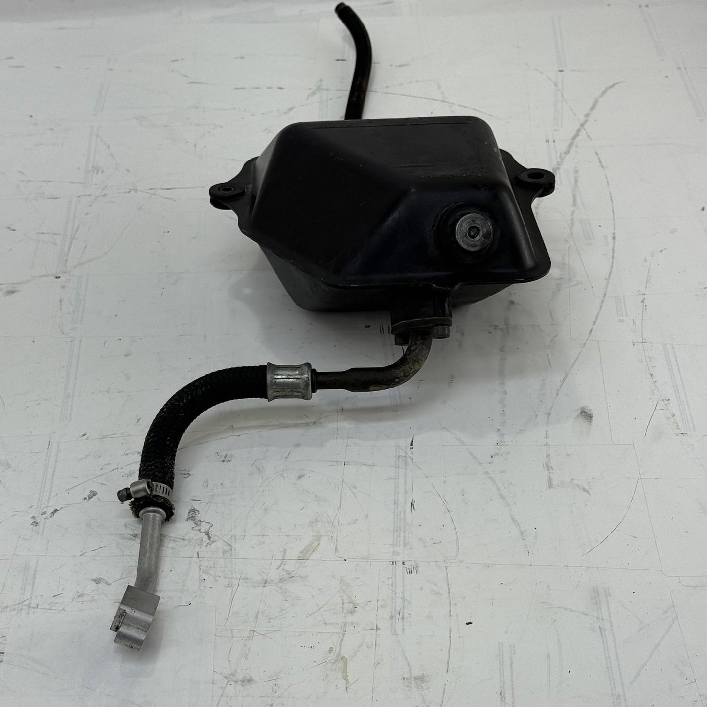 2004 - 2009 YAMAHA YFZ450 OIL TANK Recovery Expansion Reservoir Line Dip