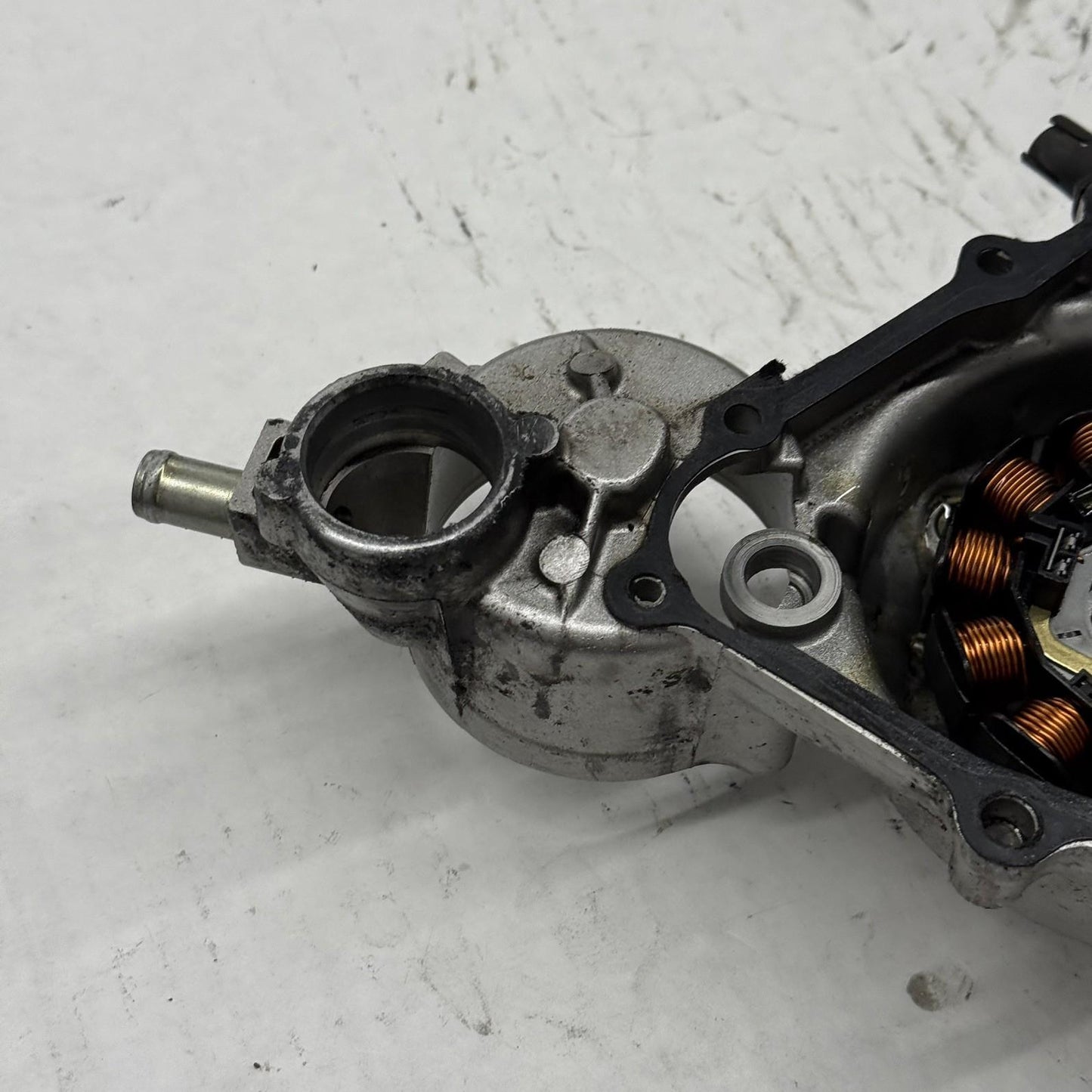 2004 - 2009 YAMAHA YFZ 450 STATOR GENERATOR W/ COVERS STOCK SILVER