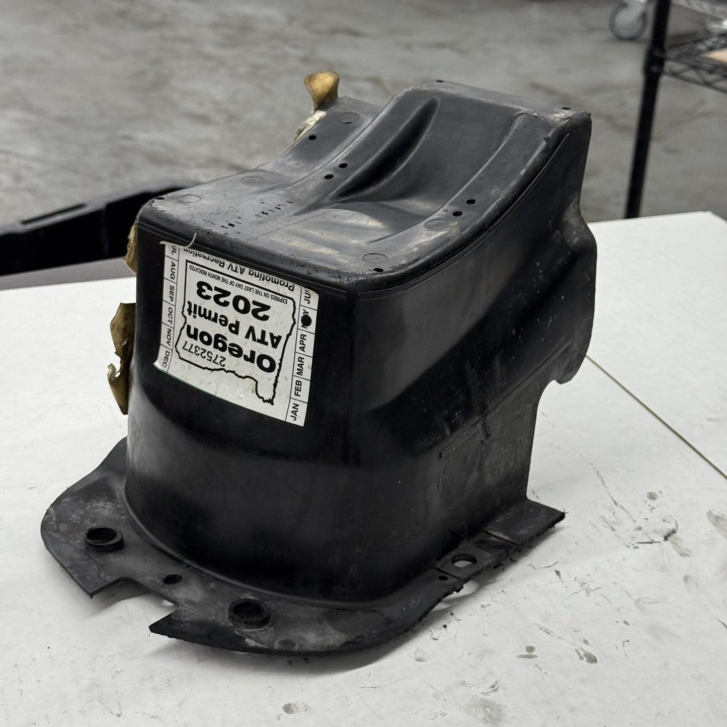 2004 - 2009 YAMAHA YFZ 450 BATTERY TRAY BOX PLASTIC STOCK
