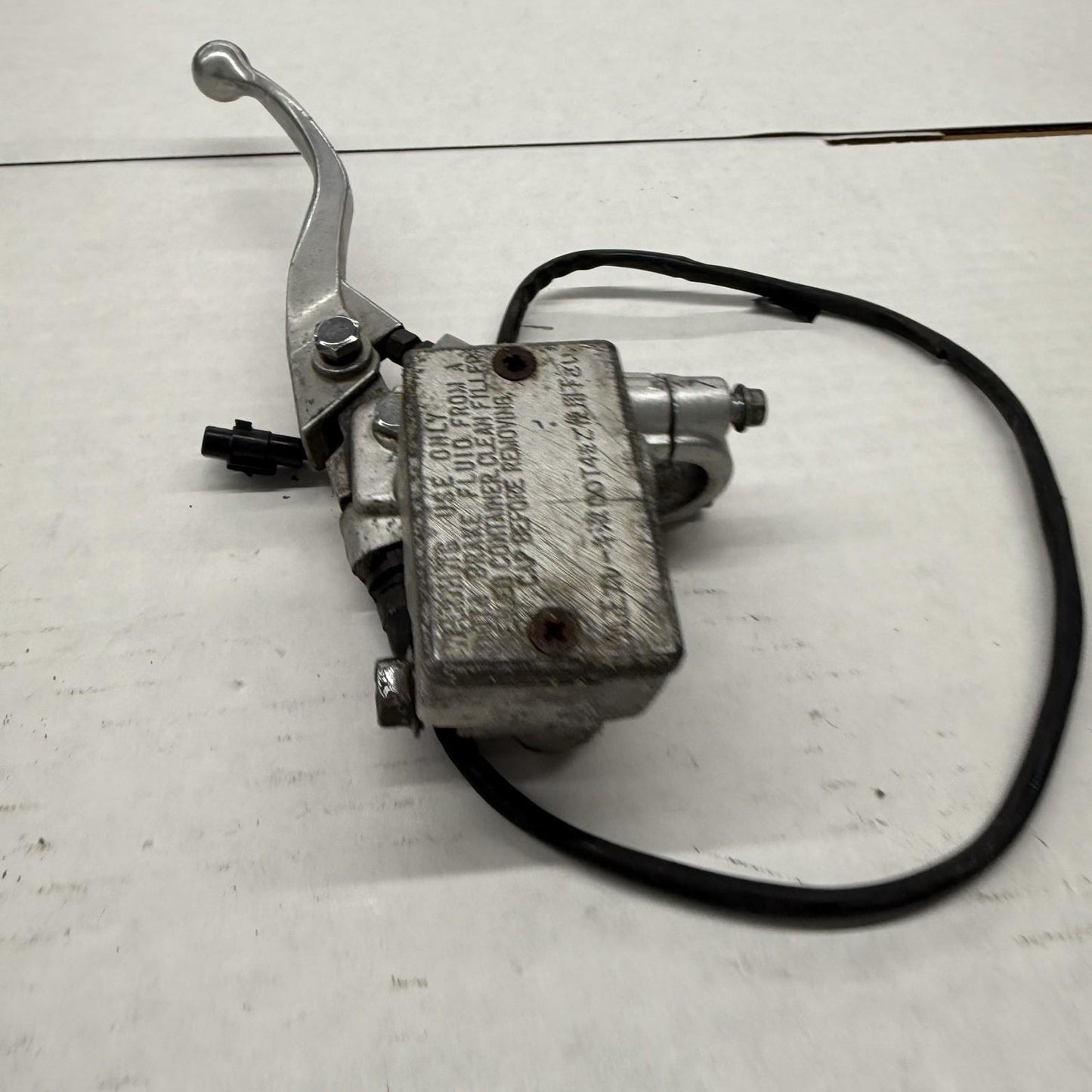 2004 - 2013 YAMAHA YFZ450 FRONT BRAKE MASTER CYLINDER RESERVOIR LEVER