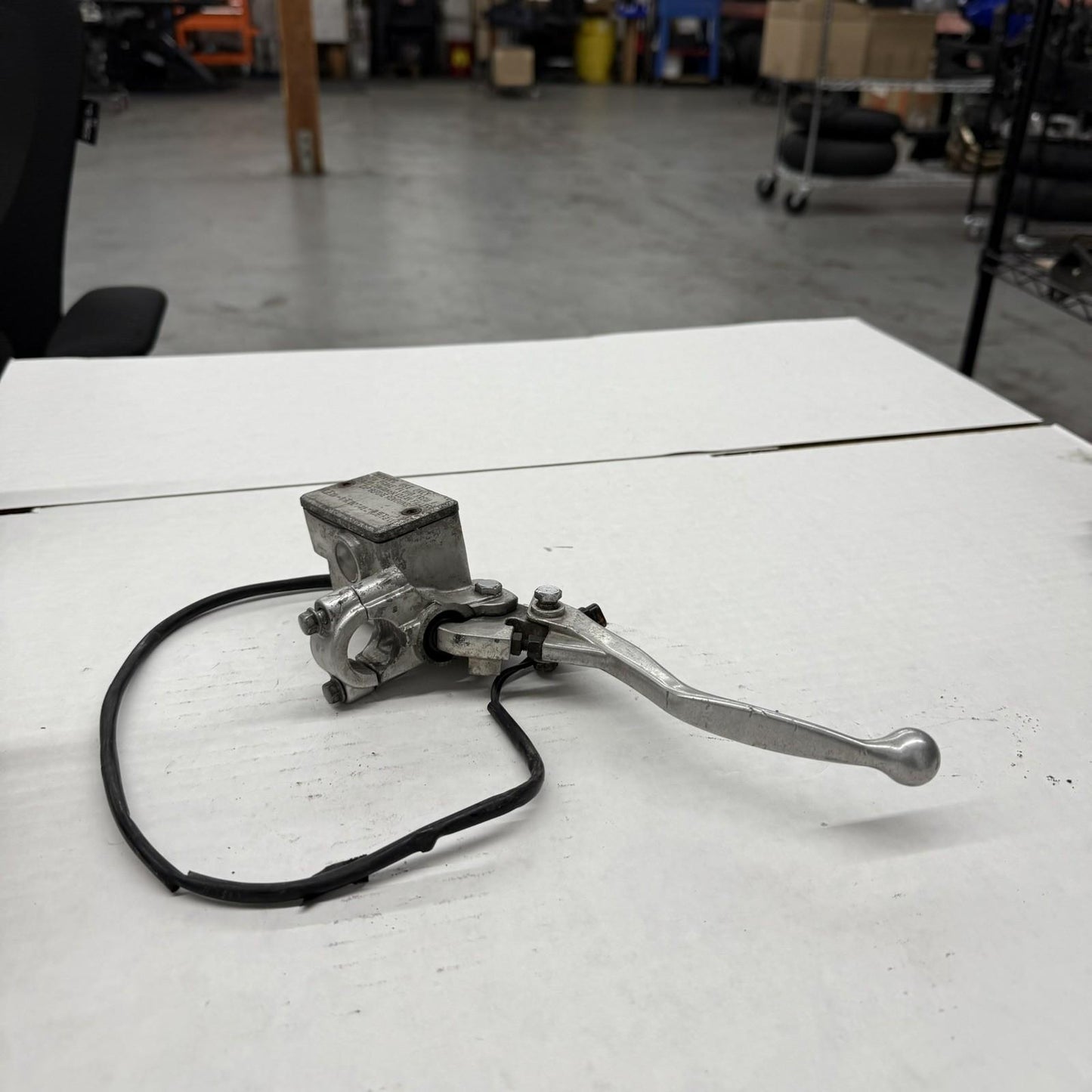 2004 - 2013 YAMAHA YFZ450 FRONT BRAKE MASTER CYLINDER RESERVOIR LEVER