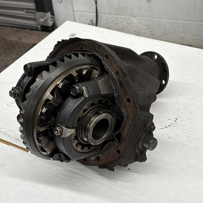 1995 - 2004 Toyota Tacoma REAR Differential Carrier B03A E LOCKER *NO SERVO*