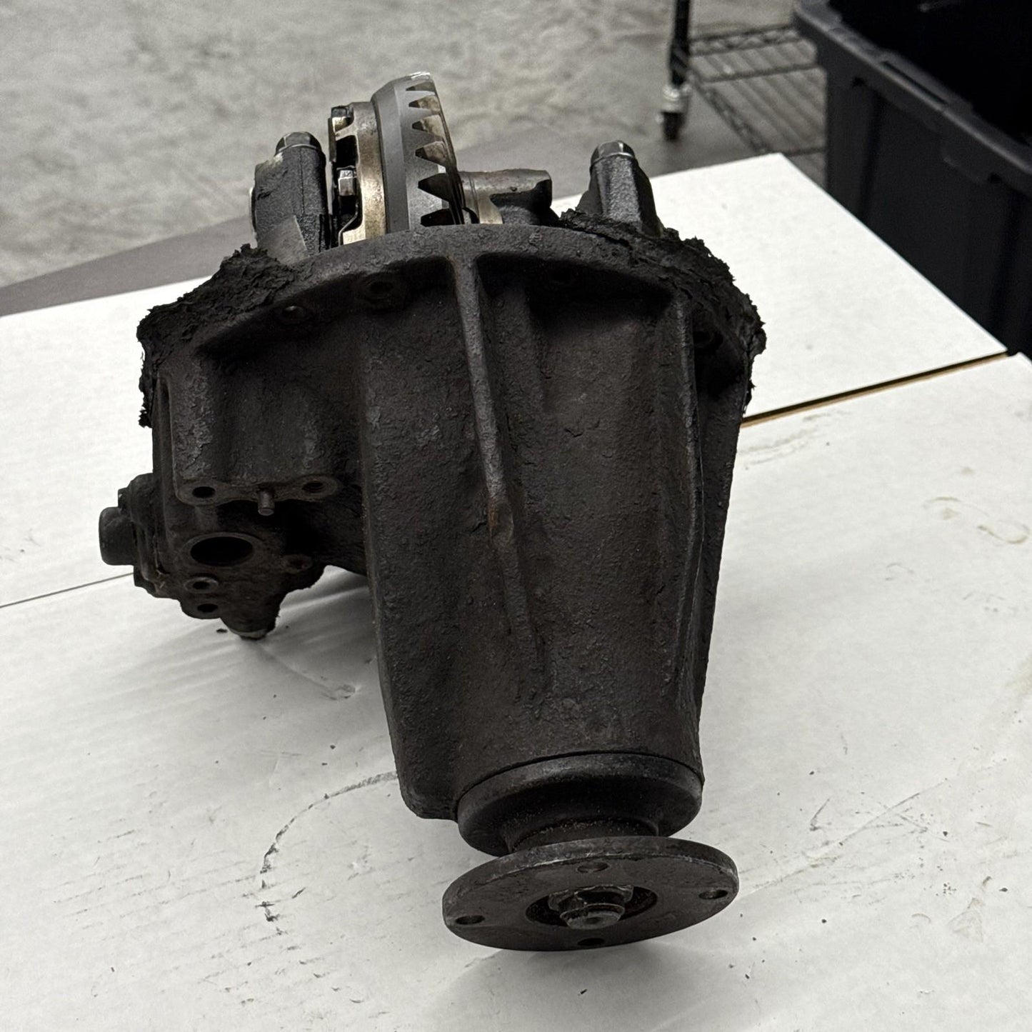 1995 - 2004 Toyota Tacoma REAR Differential Carrier B03A E LOCKER *NO SERVO*
