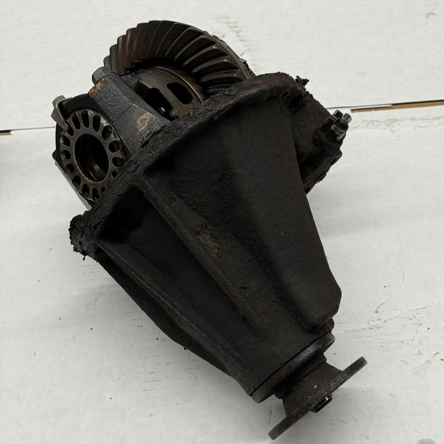 1995 - 2004 Toyota Tacoma REAR Differential Carrier B03A E LOCKER *NO SERVO*