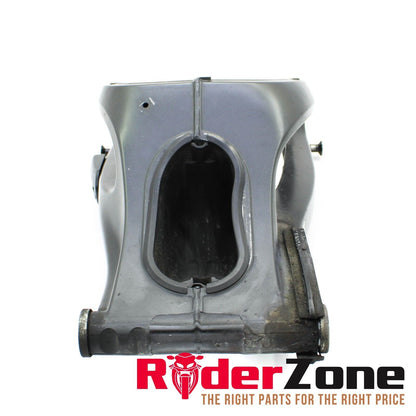 2003 - 2005 YAMAHA 06-09 R6S SUSPENSIÓN TRASERA BRAZO OSCILANTE TRASERO NEGRO OEM 
