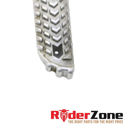 2021 - 2023 KAWASAKI NINJA ZX10R LEFT FOOT REST MOUNT SILVER BOLTS STOCK