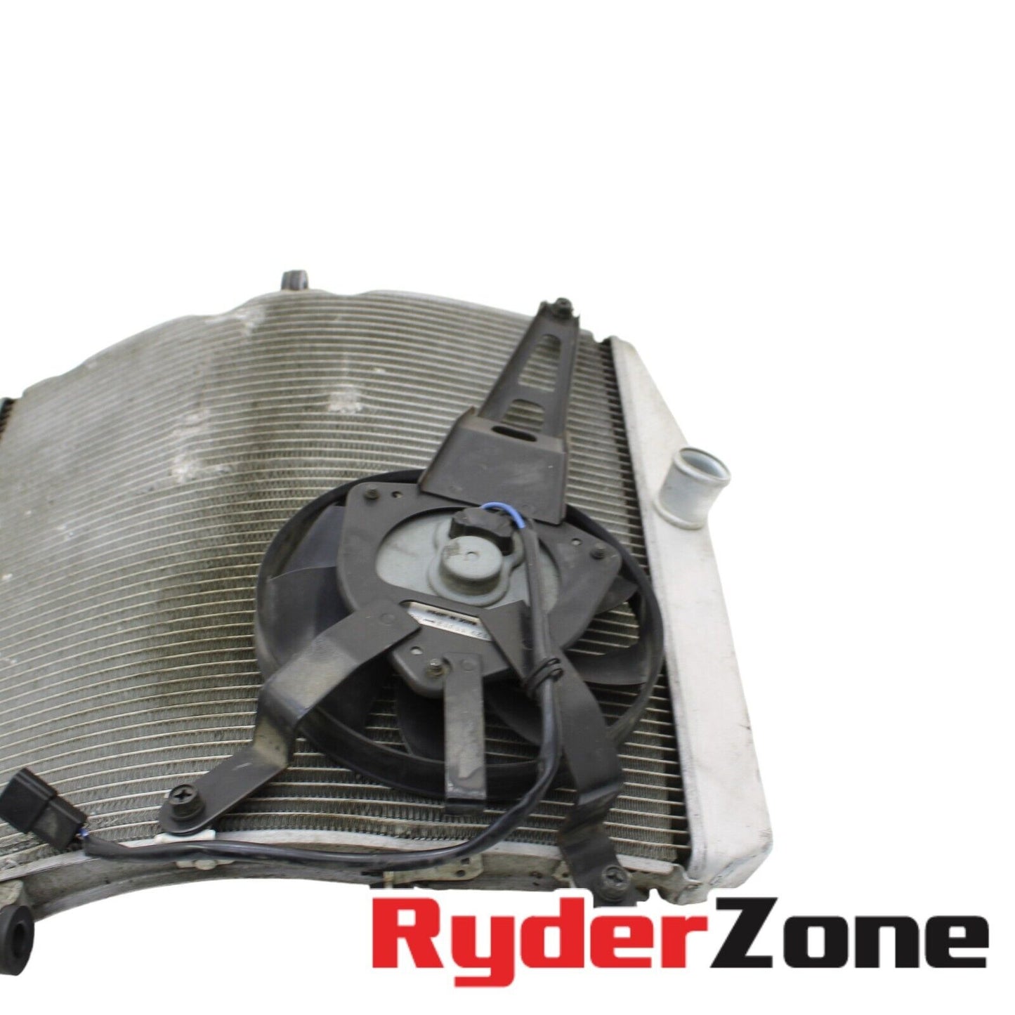 2008 - 2010 KAWASAKI NINJA ZX10R RADIATOR ENGINE MOTOR COOLING COOLER FAN