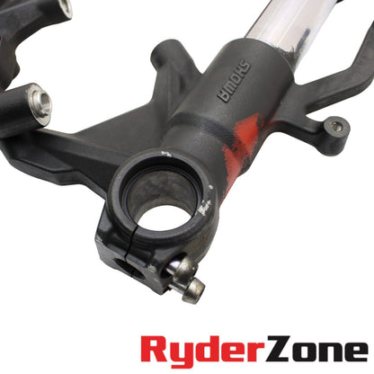 2019 - 2023 KAWASAKI NINJA ZX6R FORKS FRONT SUSPENSION FORK TUBES TRIPLE TREE OE