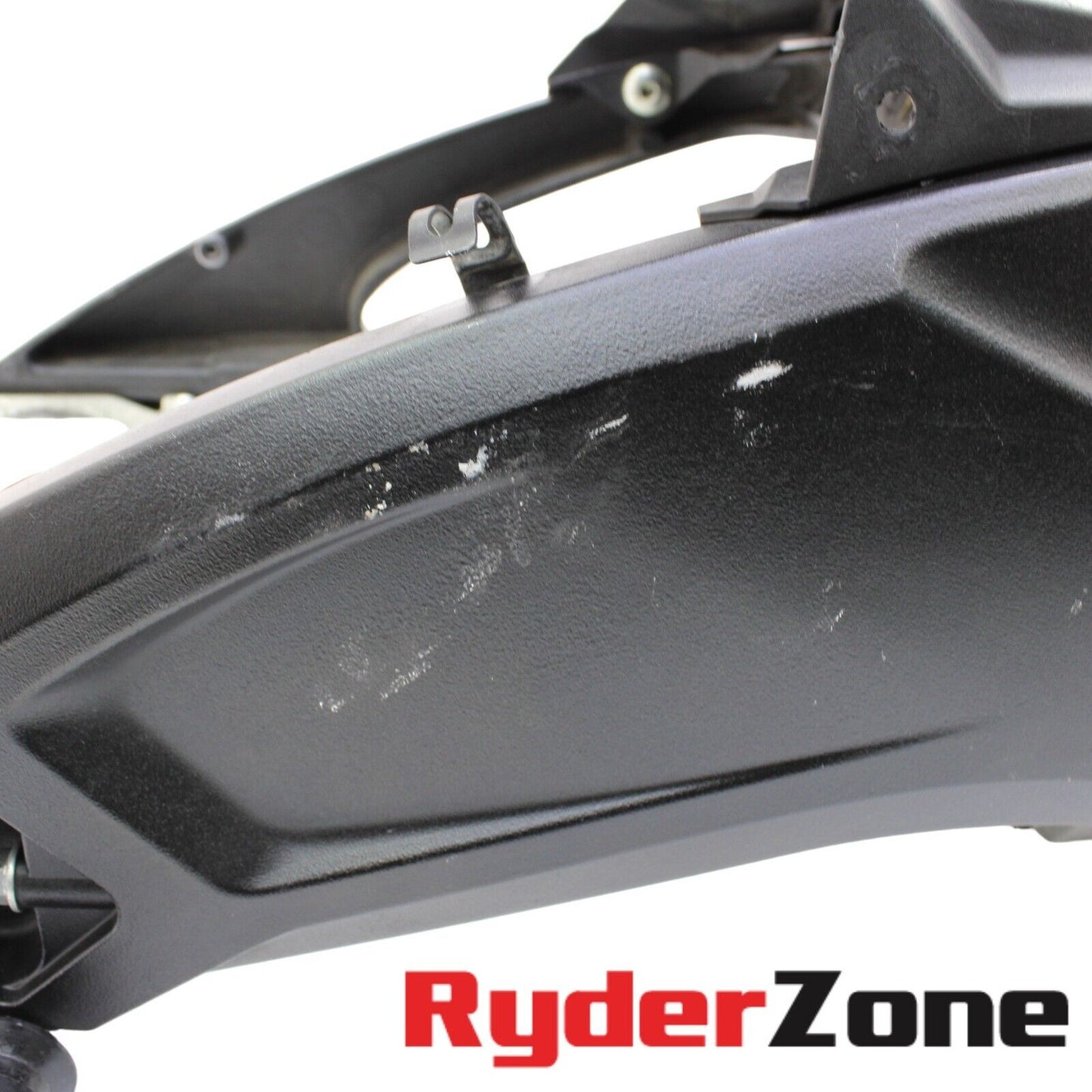 2011 - 2023 SUZUKI GSXR600 GSXR750 SWINGARM REAR SHOCK BACK SWING ARM FENDER