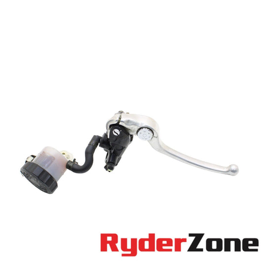 2005 2006 SUZUKI GSXR 1000 FRONT BRAKE MASTER CYLINDER FLUID RESERVOIR STOCK