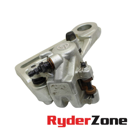 SOPORTE DE PINZA DE FRENO TRASERO BREMBO PLATA KTM 690 SMC 2008 - 2013 