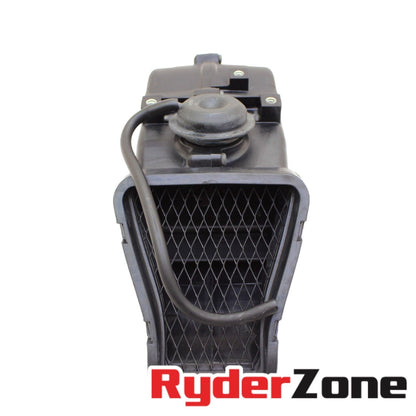2016 - 2020 KAWASAKI NINJA ZX10R RAM AIR DUCT INTAKE TUBE CENTER BLACK STOCK