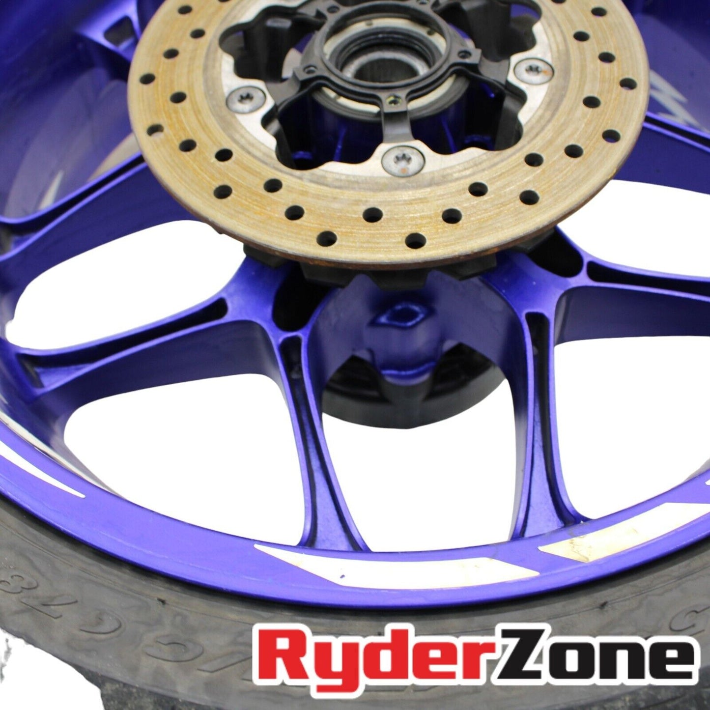 2020 - 2024 YAMAHA YZF R1 REAR WHEEL BACK PIRELLI TIRE BLUE RIM ROTOR STRAIGHT