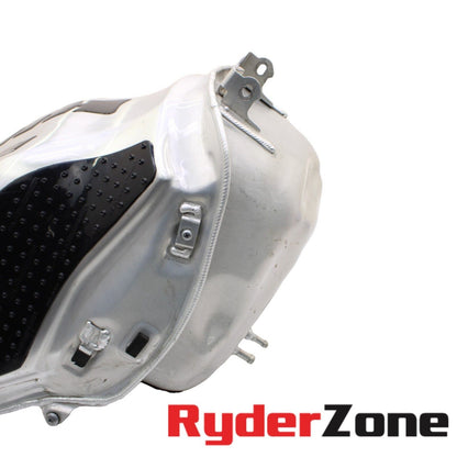 2015 - 2024 YAMAHA YZF R1 GAS TANK FUEL RESERVOIR PETROL SILVER STOCK STRAIGHT