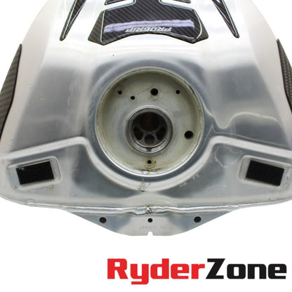 2015 - 2024 YAMAHA YZF R1 GAS TANK FUEL RESERVOIR PETROL SILVER STOCK STRAIGHT