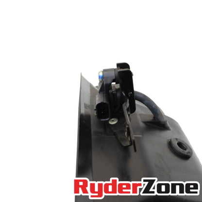 2015 - 2019 YAMAHA YZF R1 R1S AIRBOX CENTER INTAKE DUCT TUBE NECK AIR SENSOR