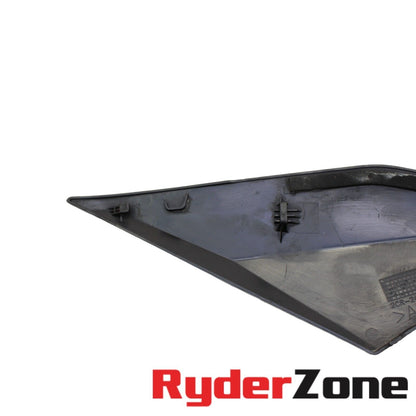 2015 - 2019 YAMAHA YZF R1 RIGHT GAS TANK FUEL CELL PANEL COVER TRIM 2CR-24139-00