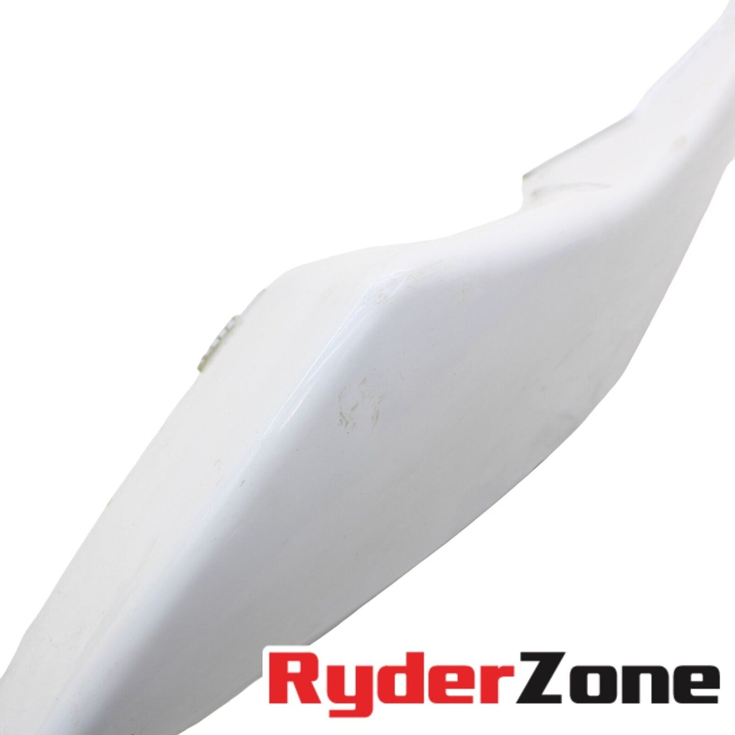 2005 2006 SUZUKI GSXR 1000 REAR RIGHT TAIL FAIRING COWL PLASTIC WHITE STOCK