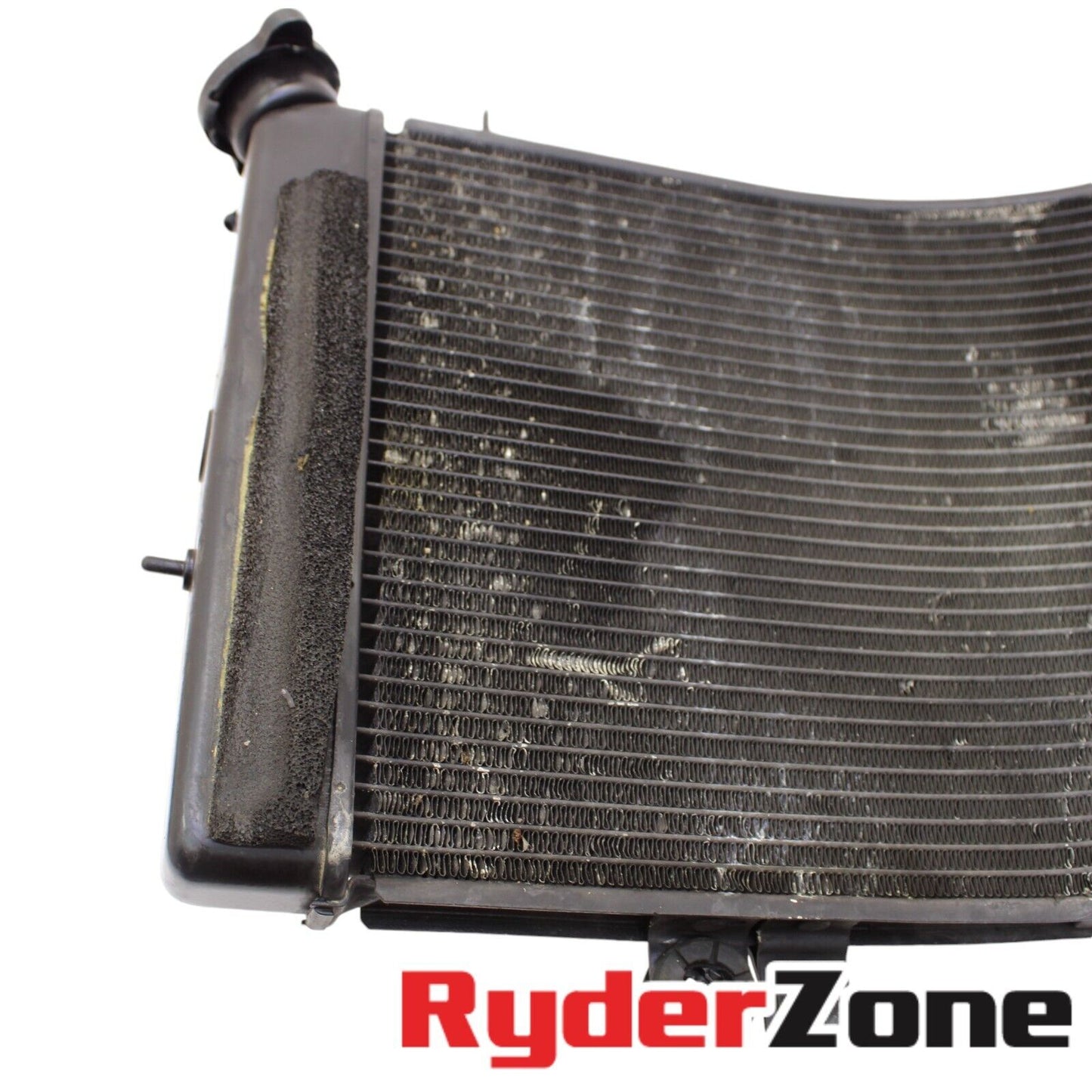 2008 - 2020 SUZUKI HAYABUSA RADIATOR ENGINE COOLER COOLING FAN SYSTEM