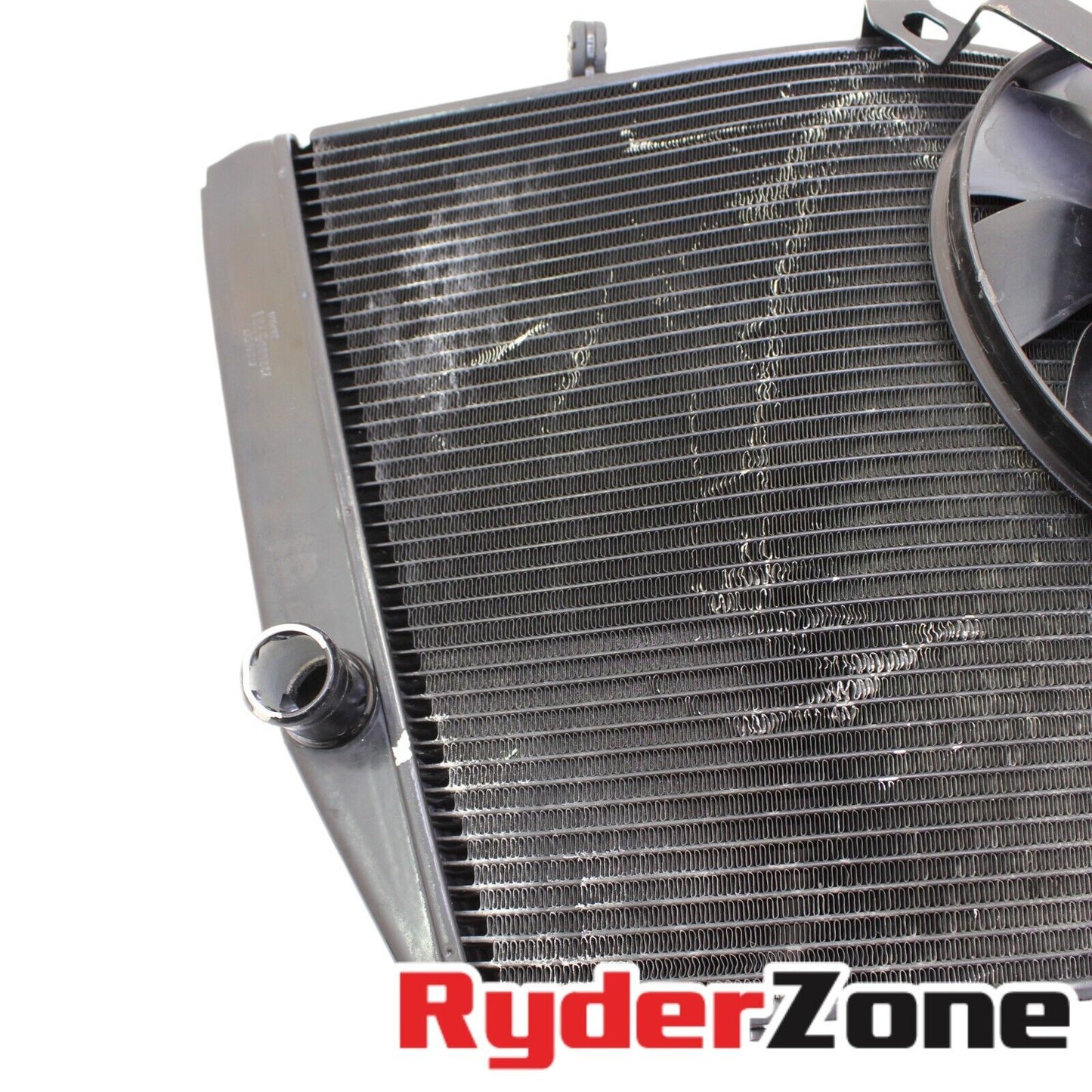 2009 - 2016 SUZUKI GSXR 1000 RADIATOR ENGINE COOLER MOTOR COOLING FAN *BENT*