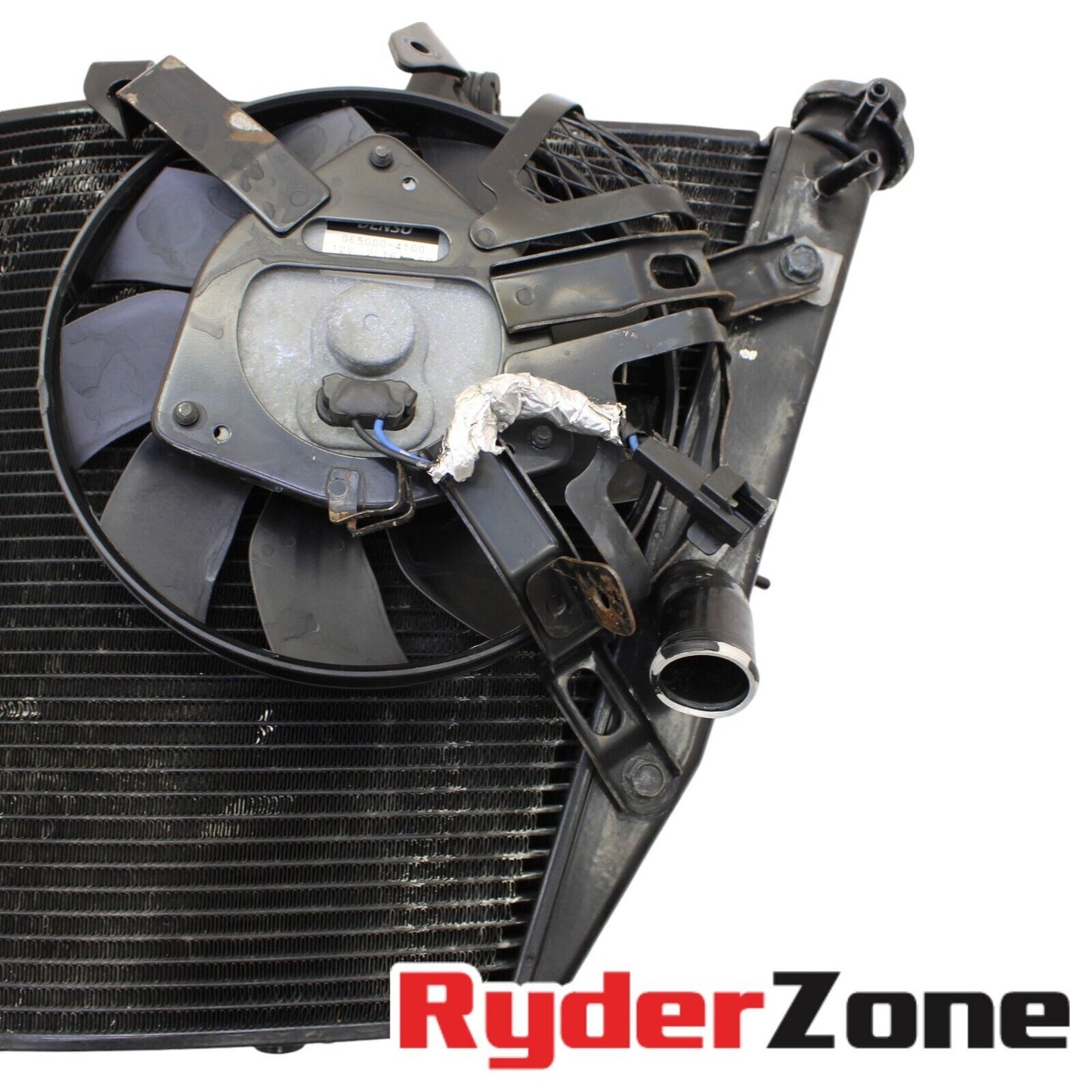 2009 - 2016 SUZUKI GSXR 1000 RADIATOR ENGINE COOLER MOTOR COOLING FAN *BENT*