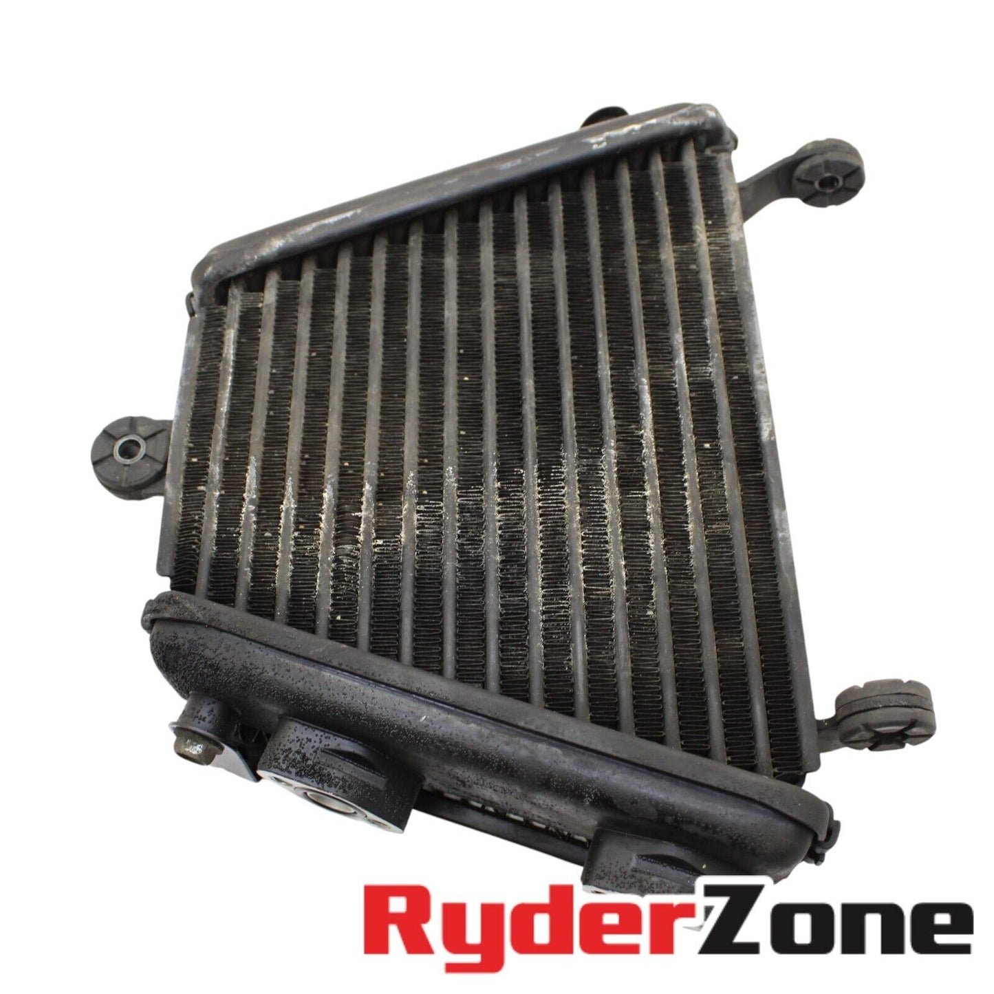 09-16 2009 - 2016 Suzuki Gsxr 1000 Engine Motor Oil Cooler Radiator Oem Part