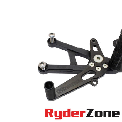 2006 2007 YAMAHA YZF R6 CFM REARSETS RIGHT LEFT REAR SET DRIVER FOOT PEGS BLACK